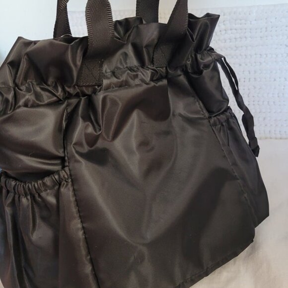 Arcadia Beauty NEW Lunch Cooler Tote bag Black pockets drawstring Nylon NWT - Picture 5 of 11